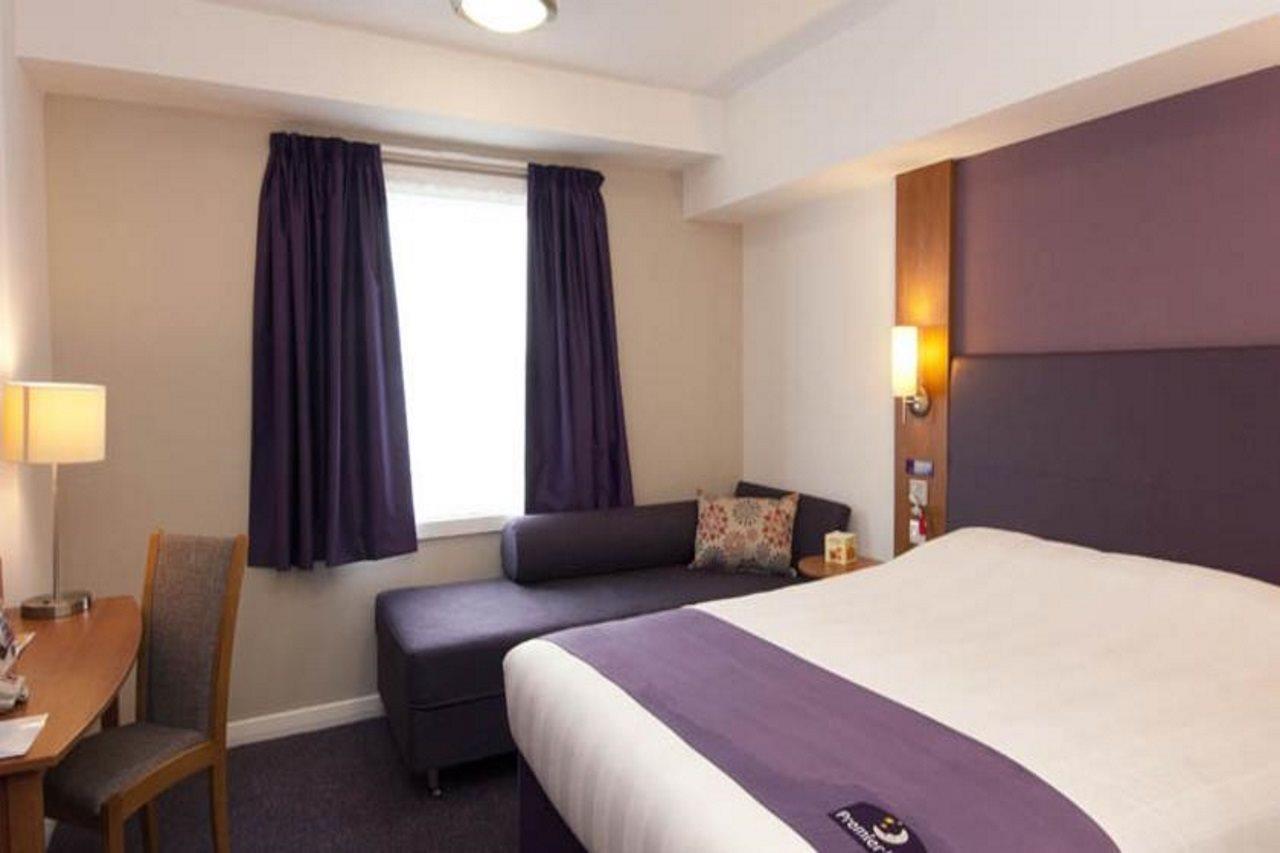 Premier Inn London Dagenham Exteriör bild