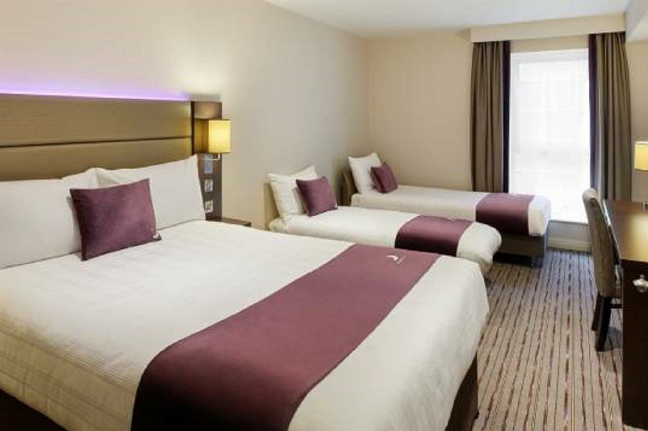 Premier Inn London Dagenham Exteriör bild